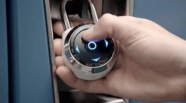 1600萬種密碼組合，科技感十足的觸控密碼鎖